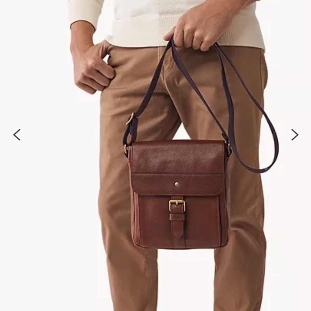 New: Fossil Miles Leather Courier Bag with Adjustable Strap - Picture 4 of 16